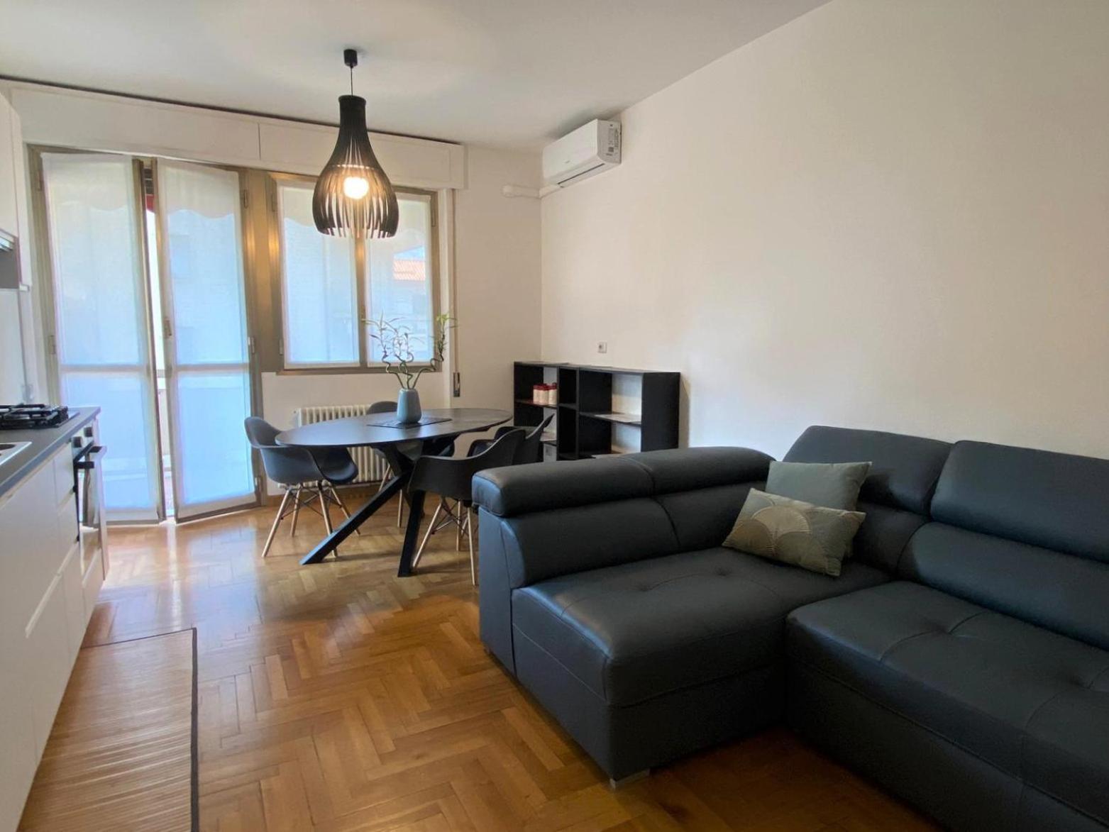 The Little Duck - Modern Apartment With Balcony Como Buitenkant foto