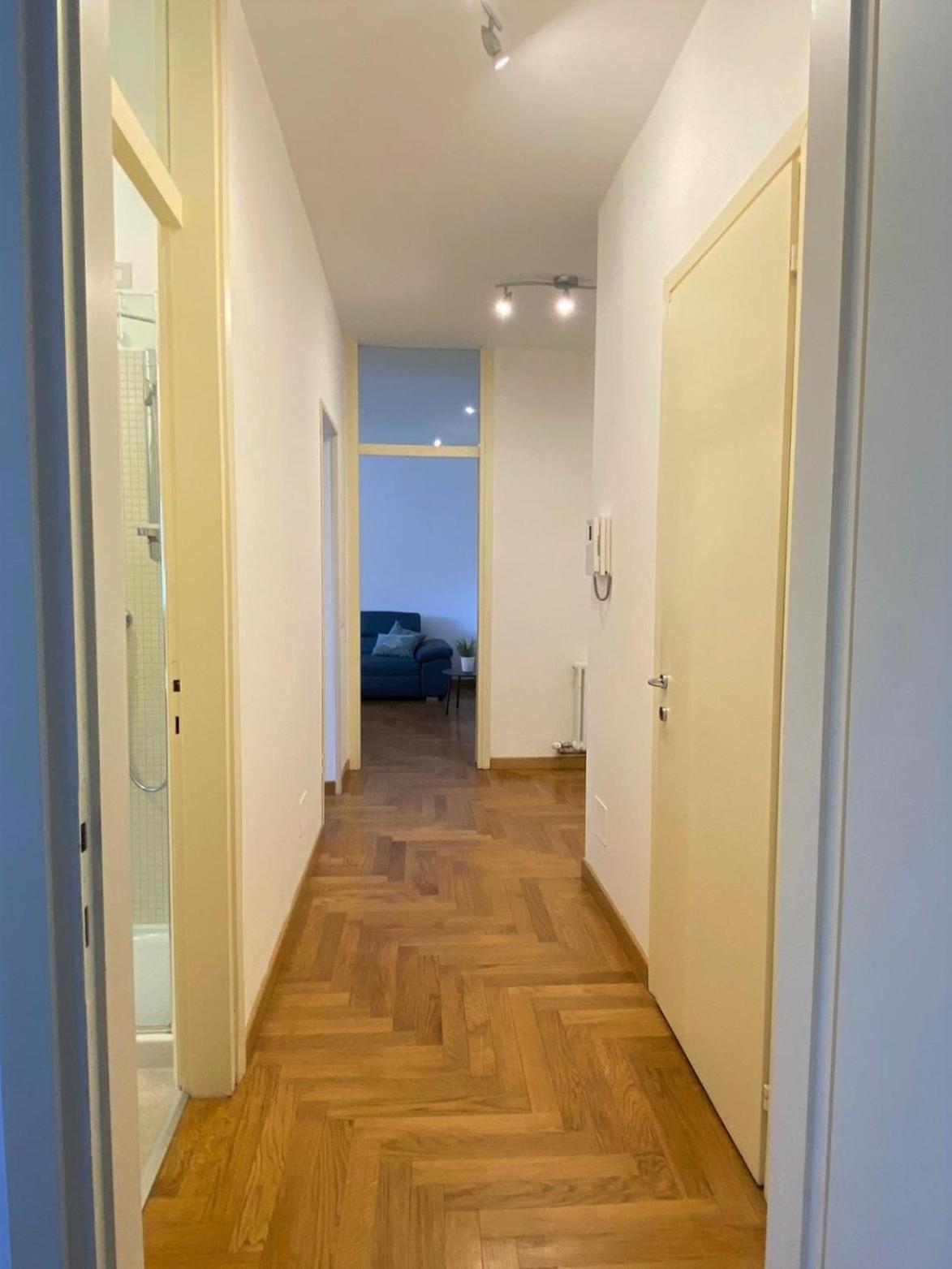 The Little Duck - Modern Apartment With Balcony Como Buitenkant foto