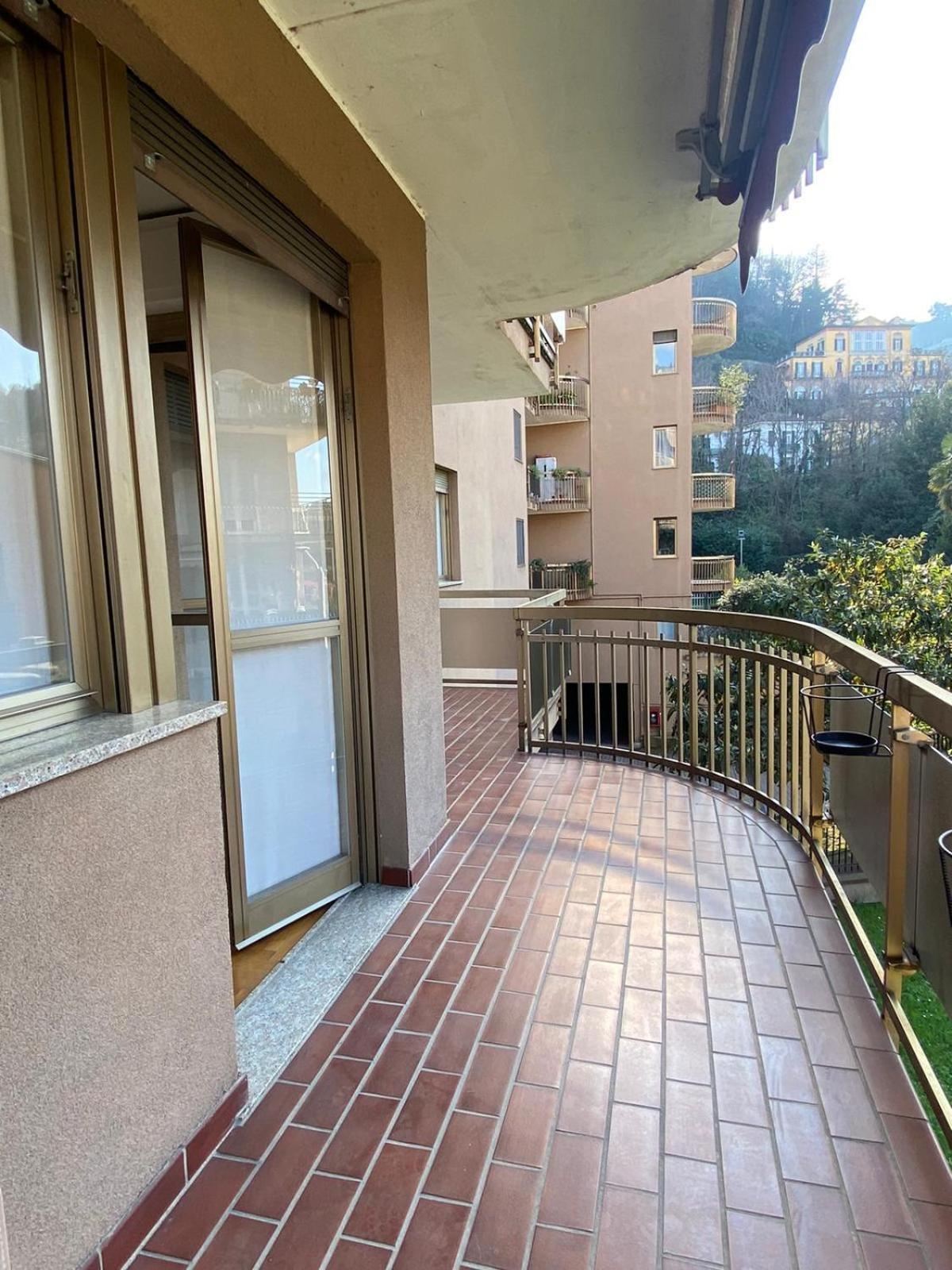 The Little Duck - Modern Apartment With Balcony Como Buitenkant foto